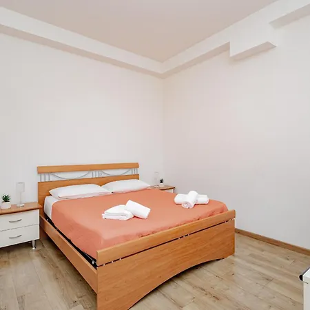 Apartment Giorgio 36 *